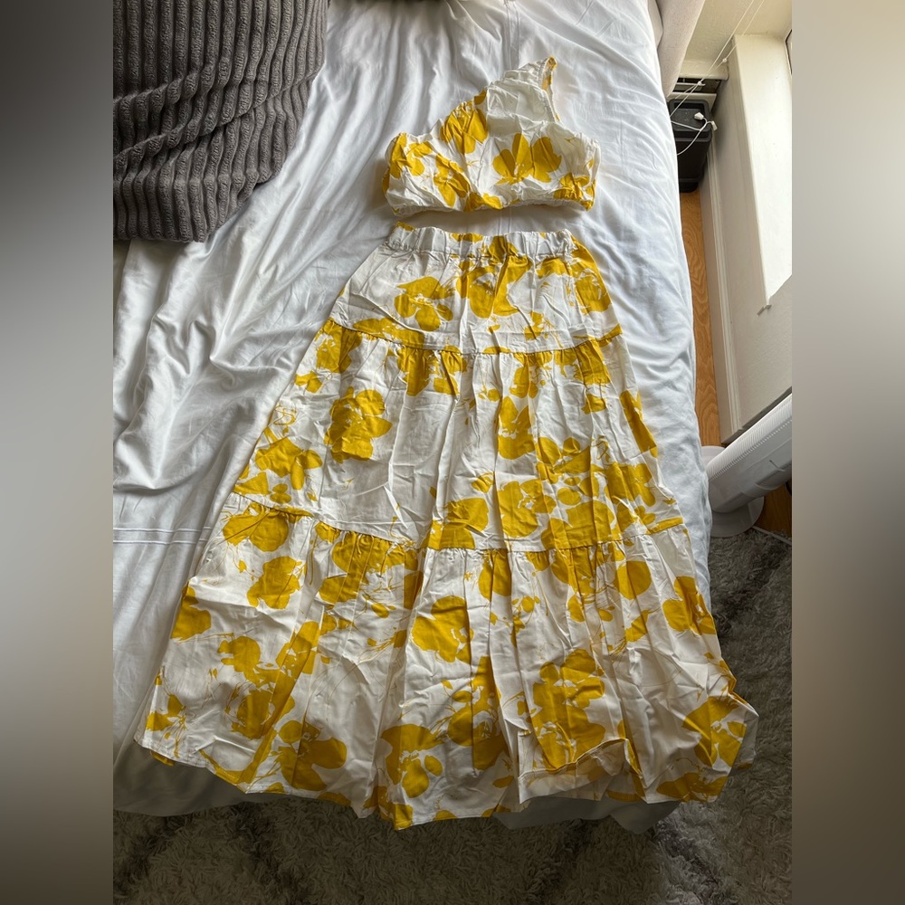 White and yellow floral crop two piece skirt set
